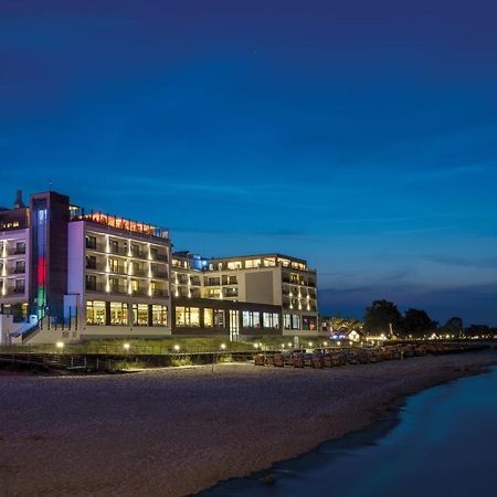 Bayside Hotel Scharbeutz Buitenkant foto