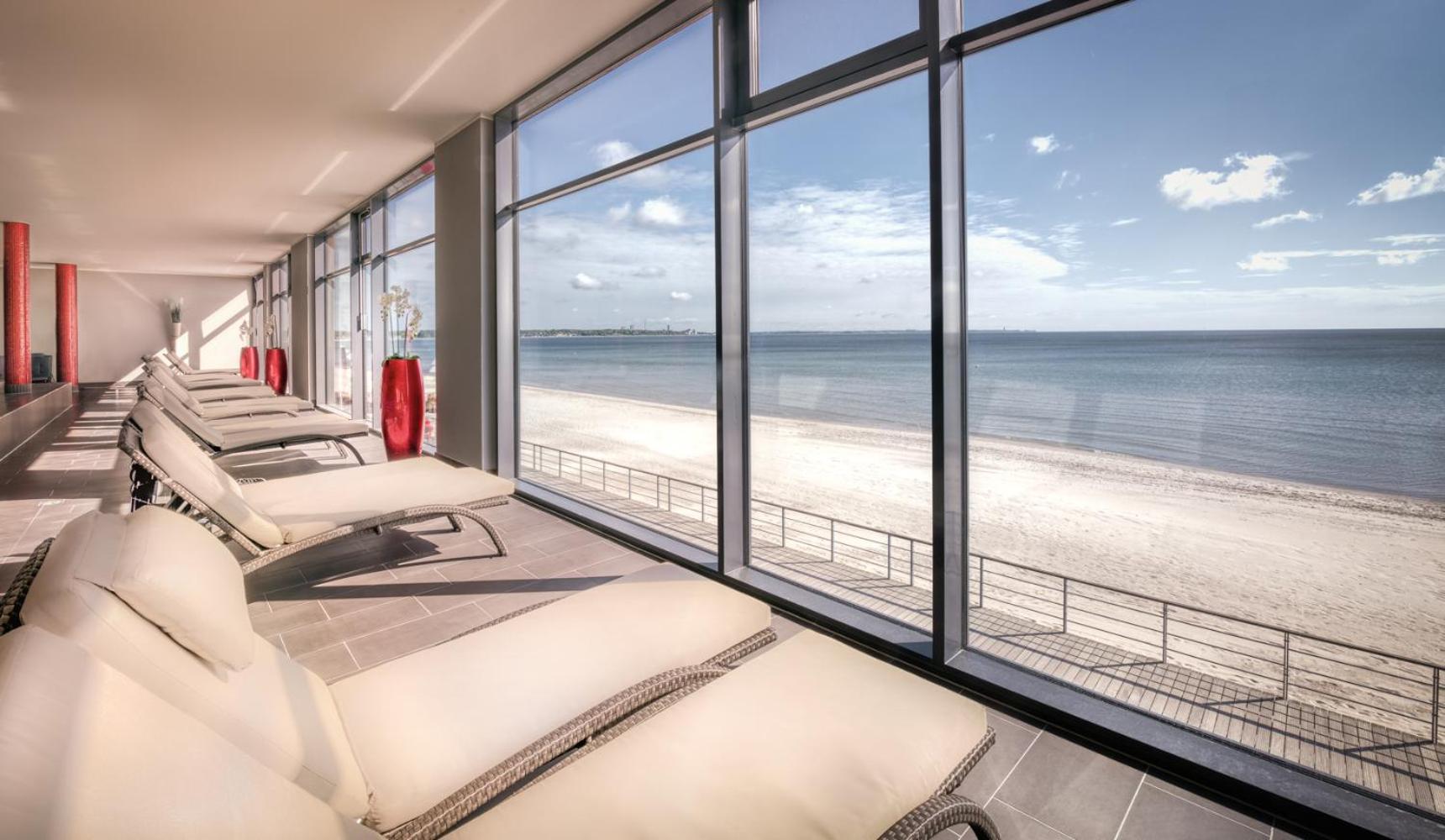 Bayside Hotel Scharbeutz Buitenkant foto