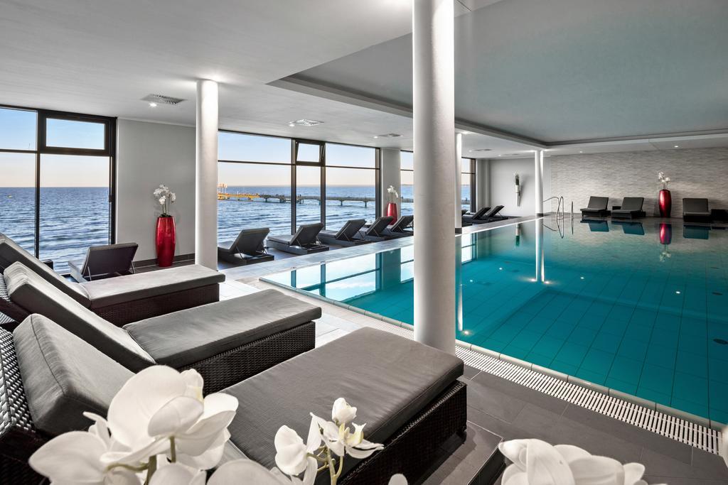 Bayside Hotel Scharbeutz Buitenkant foto