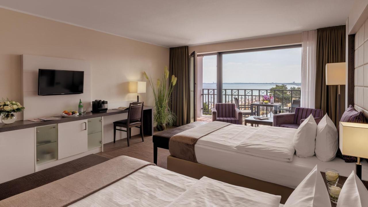 Bayside Hotel Scharbeutz Buitenkant foto
